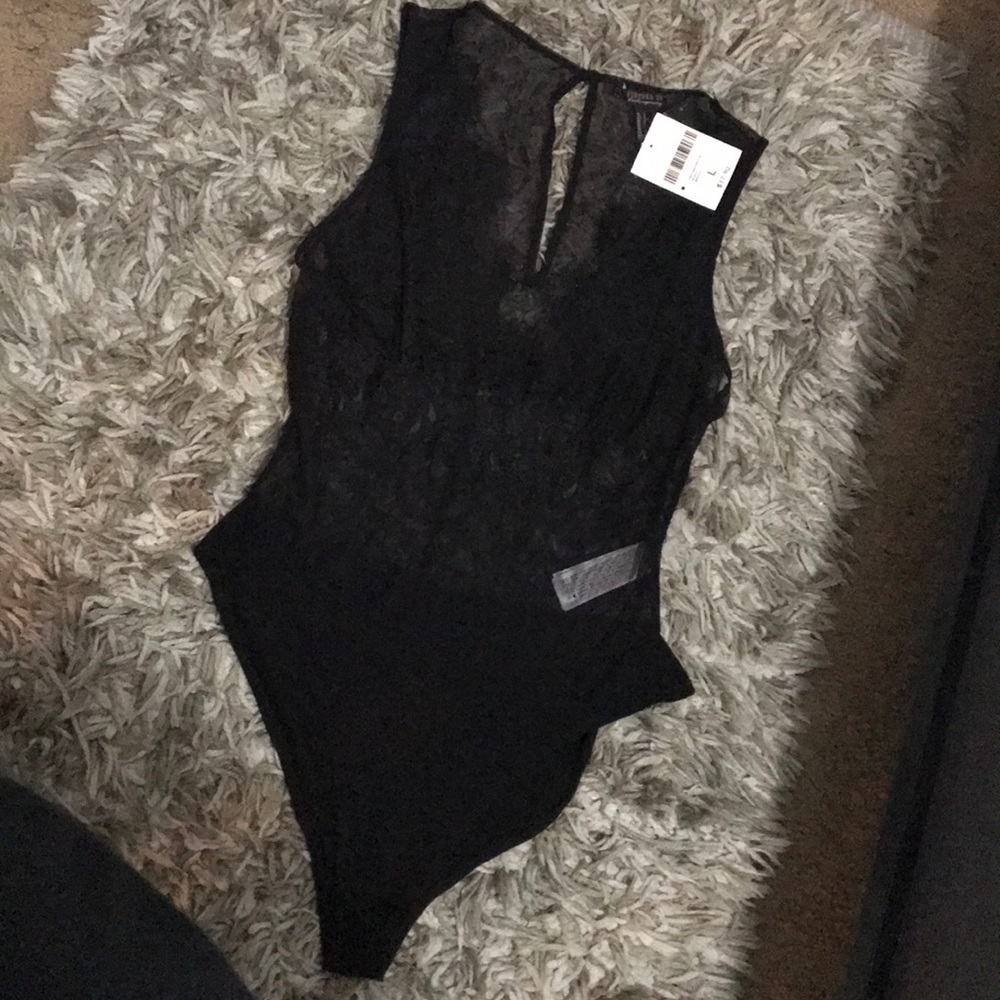 Lace body suit
